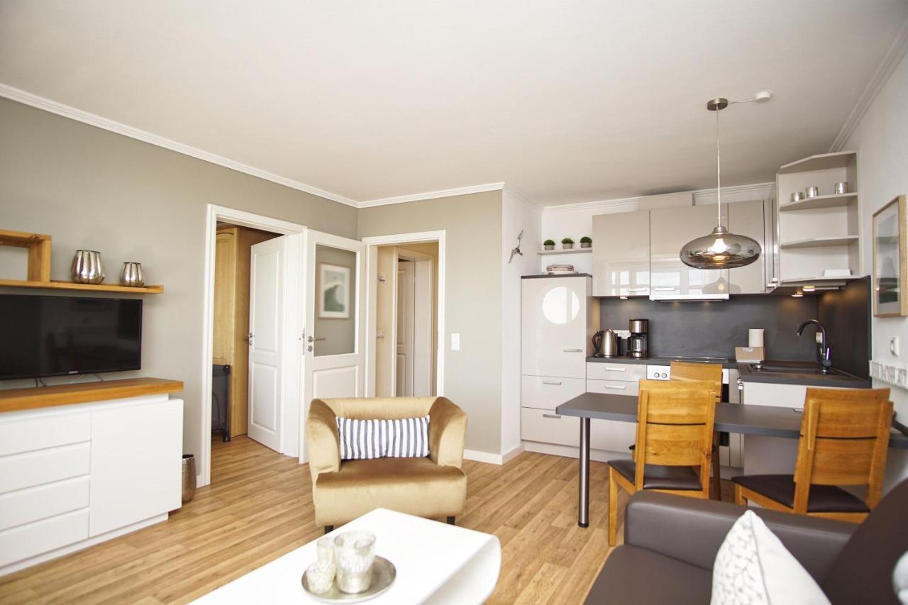 Mit Meerblick Und Balkon, Gratis Nutzung Vom Ahoi Erlebnisbad Und Sauna In Sellin - Meeresblick Fewo 25 Goehren  Exteriér fotografie